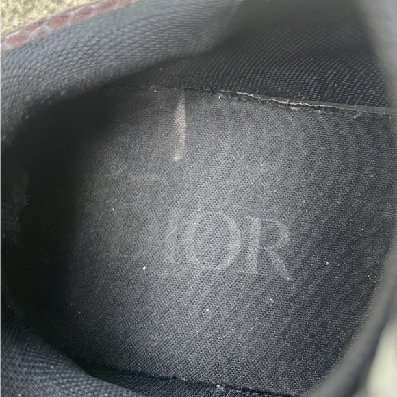 Size 7(40)B22 Diors